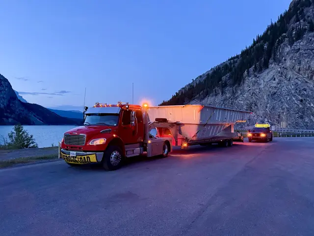 Oversize load at night